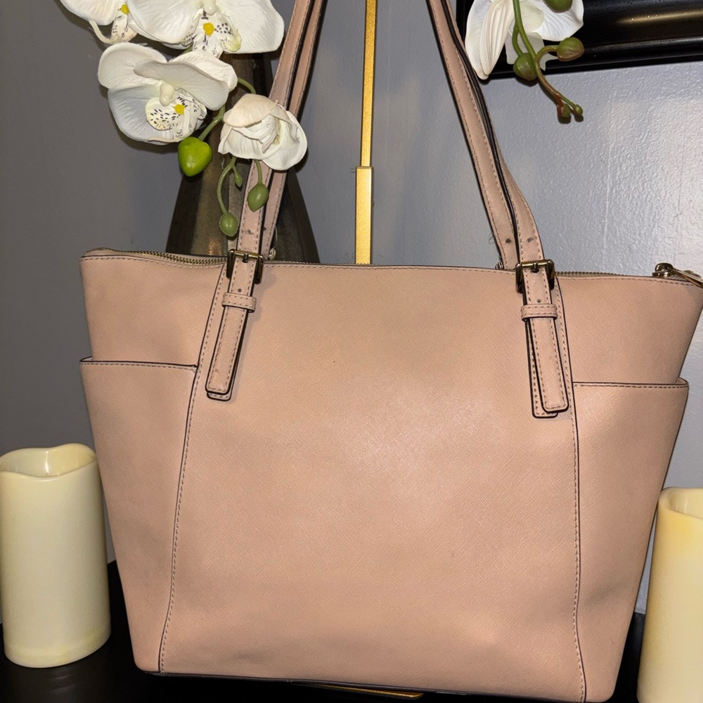 Michael Kors Blush Pink Tote - Picture 3 of 14